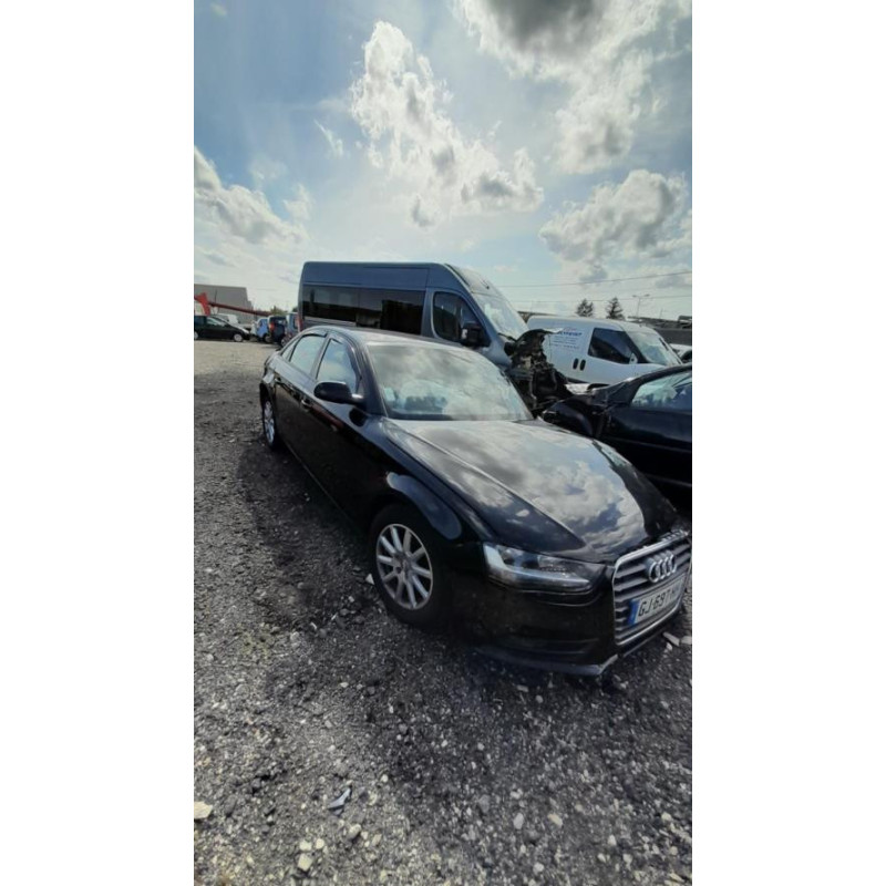 Cache moteur  AUDI A4 3 PHASE 2 d’occasion