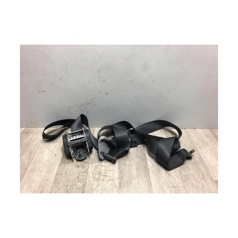 Ceinture arriere droit ISUZU D-MAX 1 PHASE 2 d’occasion