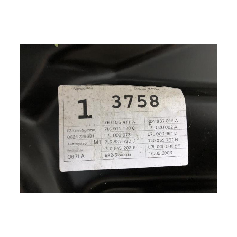Garniture porte avant droite VOLKSWAGEN TOUAREG 1 PHASE 1 d’occasion