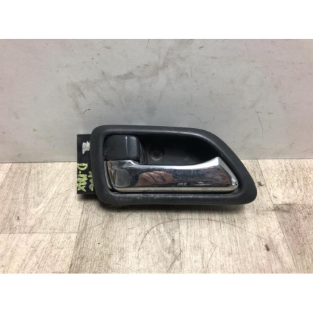 Poignee interieur avant gauche ISUZU D-MAX 1 PHASE 2 d’occasion