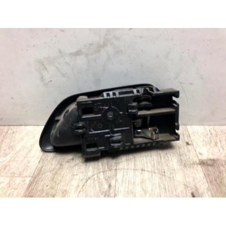 Poignee interieur avant gauche ISUZU D-MAX 1 PHASE 2 d’occasion