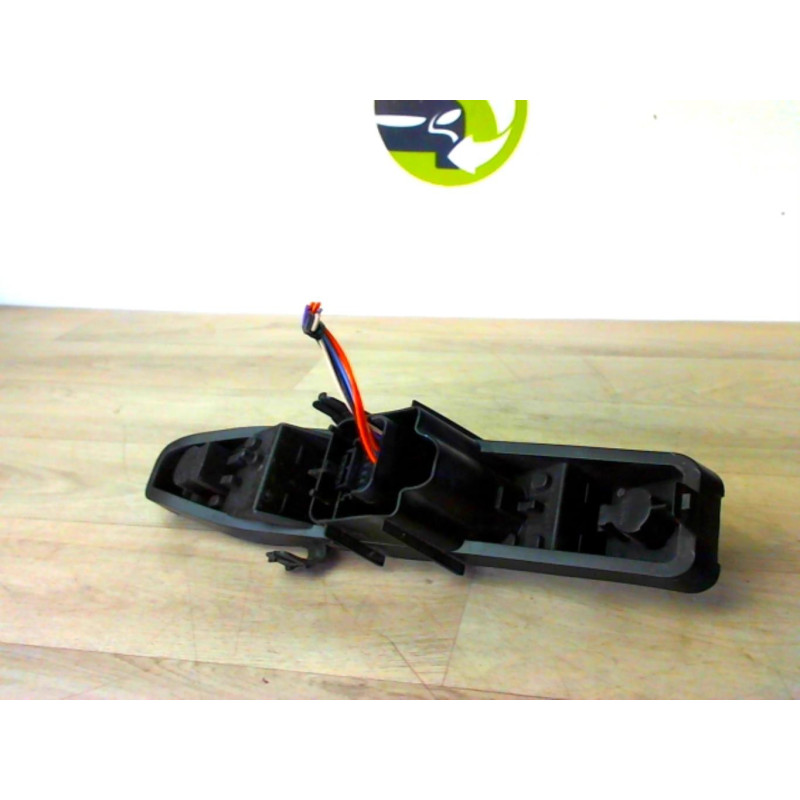 Platine feu arriere gauche RENAULT SCENIC 2 PHASE 1 d’occasion
