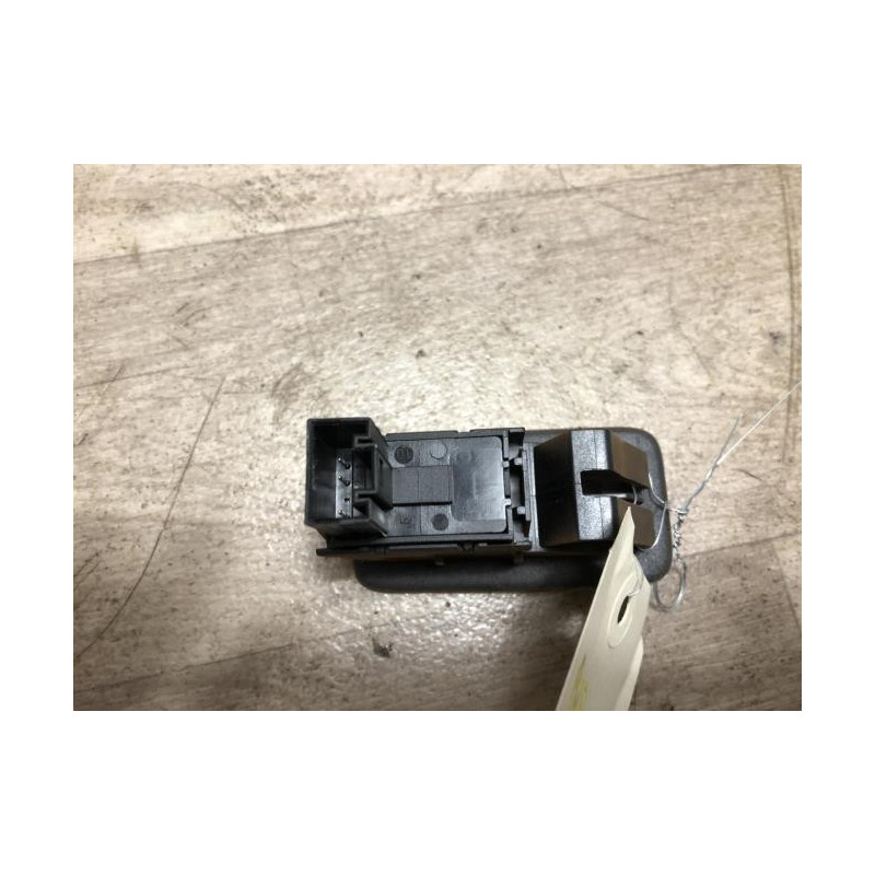 Interrupteur de leve vitre avant droit VOLKSWAGEN TOUAREG 1 PHASE 1 d’occasion