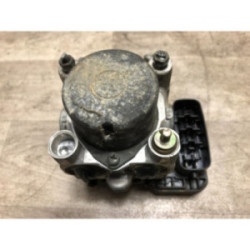 Bloc ABS (freins anti-blocage) TOYOTA RAV4 2 PHASE 1 d’occasion