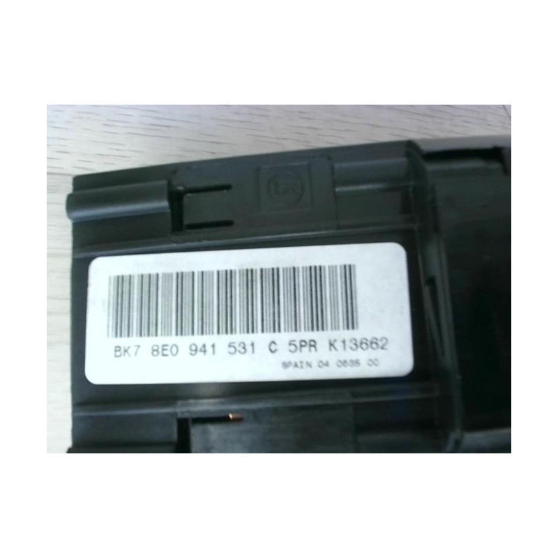 Commande de phare AUDI A4 2 AVANT PHASE 2 BREAK d’occasion