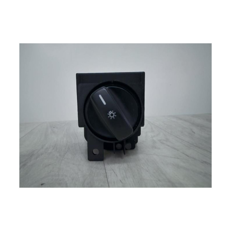 Commande de phare MERCEDES CLASSE A 169 PHASE 1 d’occasion