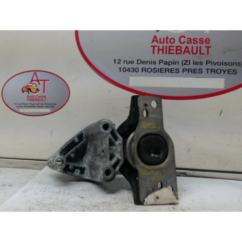 Support moteur droit RENAULT CLIO III d’occasion