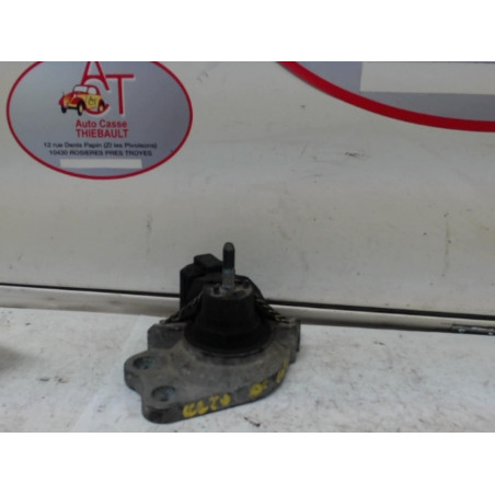 Support moteur gauche RENAULT  d’occasion