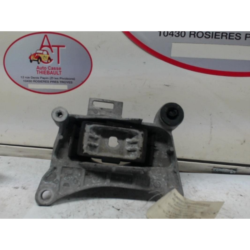 Support moteur gauche RENAULT  d’occasion