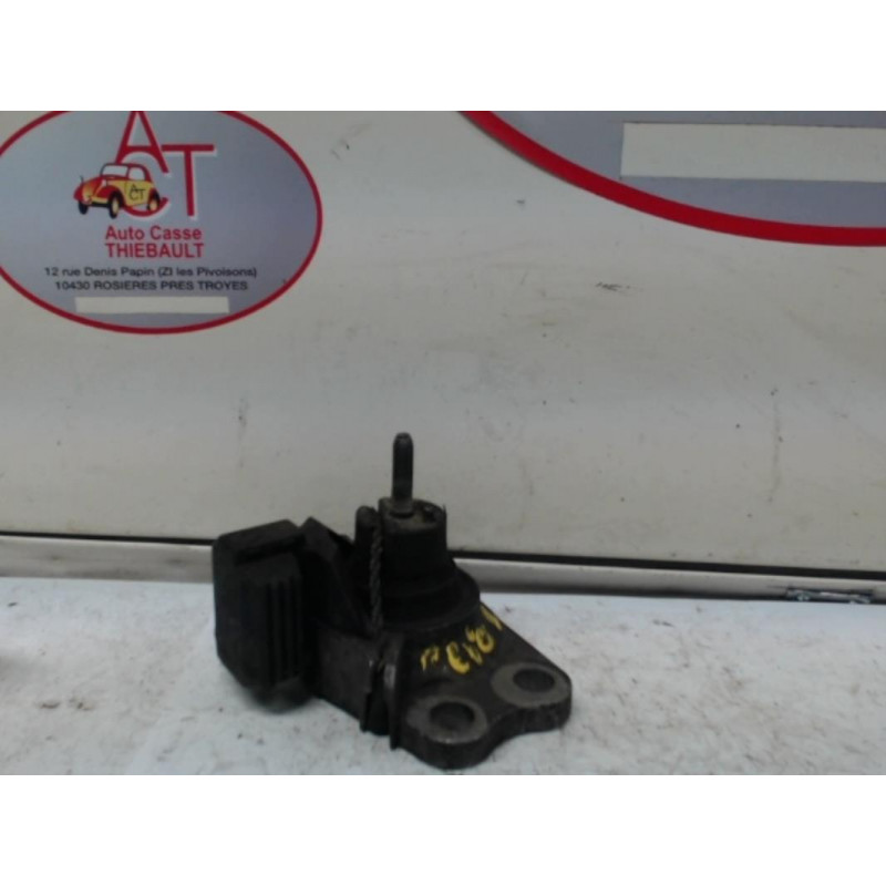 Support moteur droit RENAULT  d’occasion