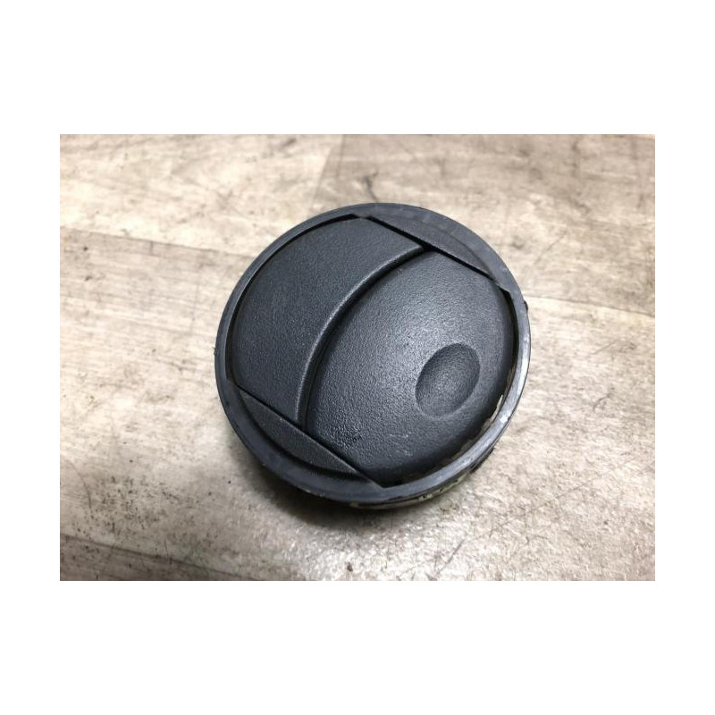 Aerateur tableau de bord avant droit TOYOTA RAV4 2 PHASE 1 d’occasion
