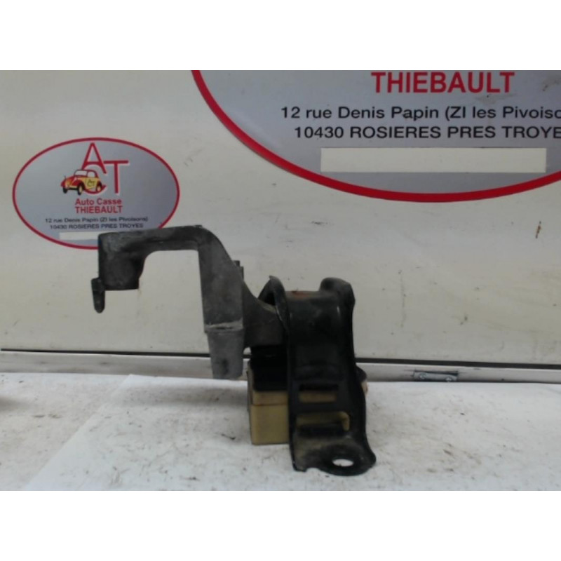 Support moteur droit RENAULT  d’occasion