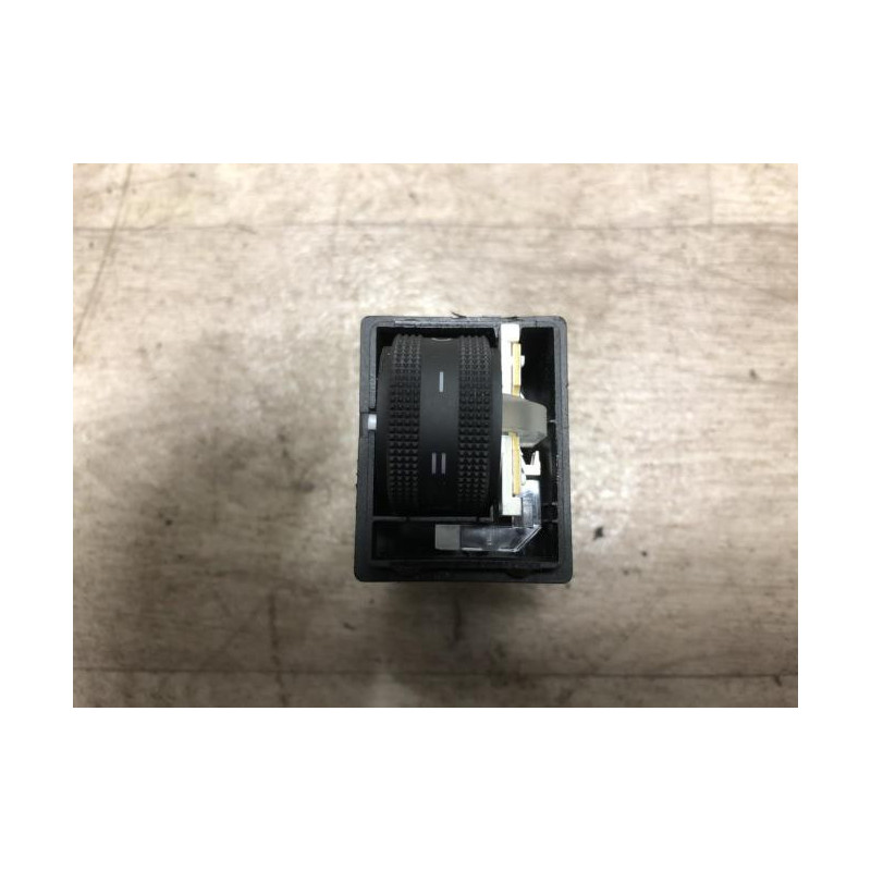 Commande de reglage hauteur de phare AUDI A4 3 PHASE 2 d’occasion