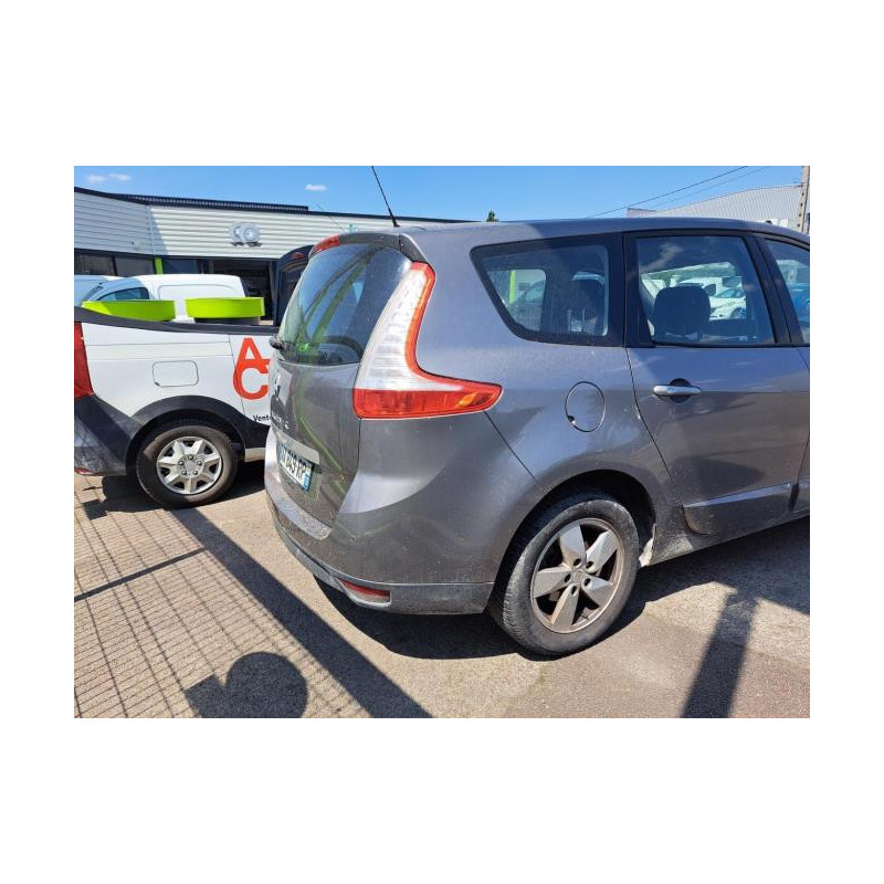 Aile avant droit RENAULT GRAND SCENIC 3 PHASE 1 d’occasion