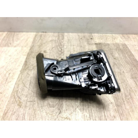 Aerateur tableau de bord avant droit AUDI A4 3 PHASE 2 d’occasion