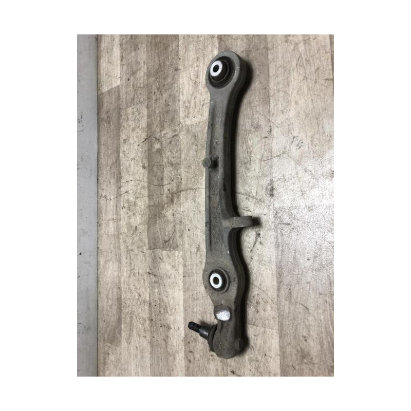 Bras de suspension superieur avant droit AUDI A6 3 AVANT PHASE 1 BREAK d’occasion