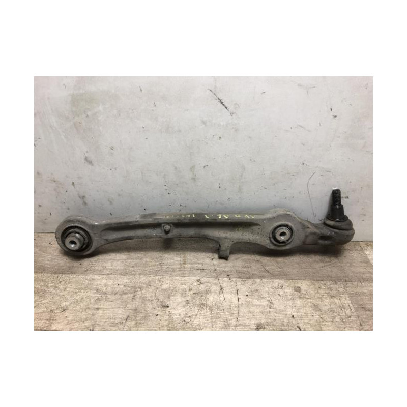 Bras de suspension superieur avant droit AUDI A6 3 AVANT PHASE 1 BREAK d’occasion