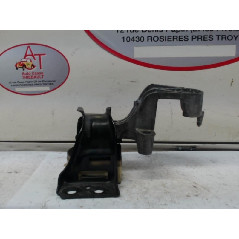 Support moteur droit RENAULT  d’occasion