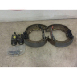 Kit de freins arriere PEUGEOT 205 PHASE 1 d’occasion