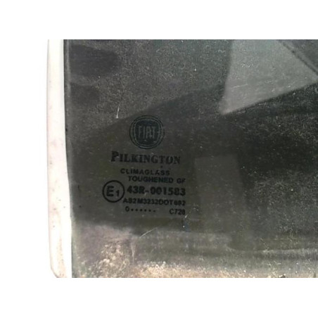 Vitre arriere droit FIAT PUNTO EVO 3 d’occasion