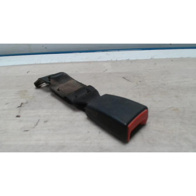 Attache ceinture arriere droit BMW SERIE 5 E60 PHASE 2 d’occasion