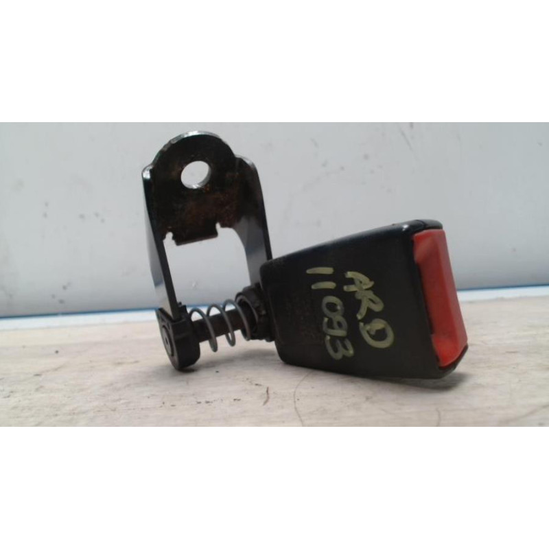 Attache ceinture arriere droit BMW SERIE 5 E60 PHASE 2 d’occasion