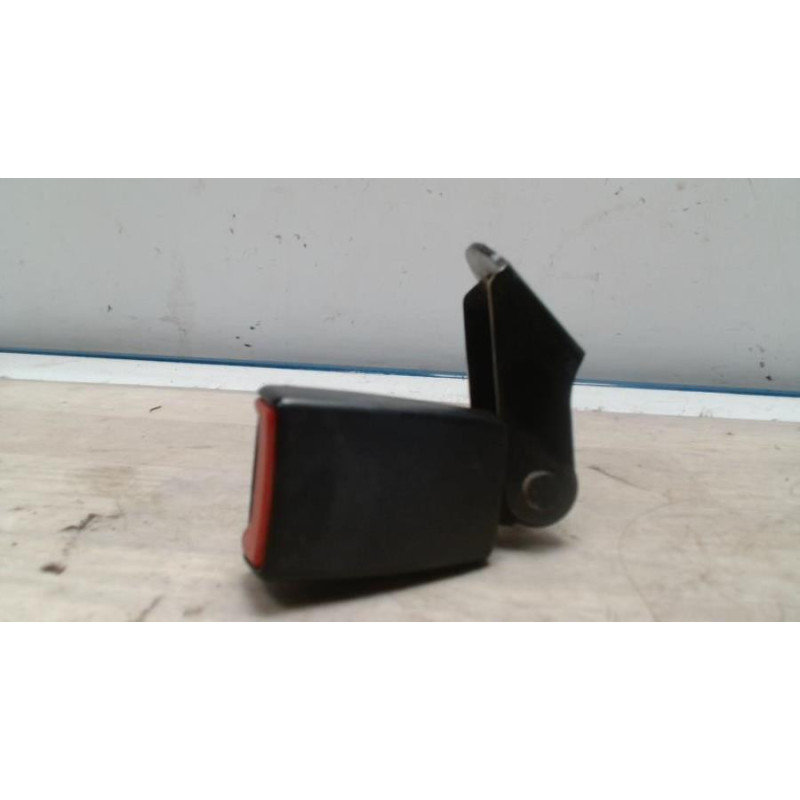 Attache ceinture arriere droit BMW SERIE 5 E60 PHASE 2 d’occasion
