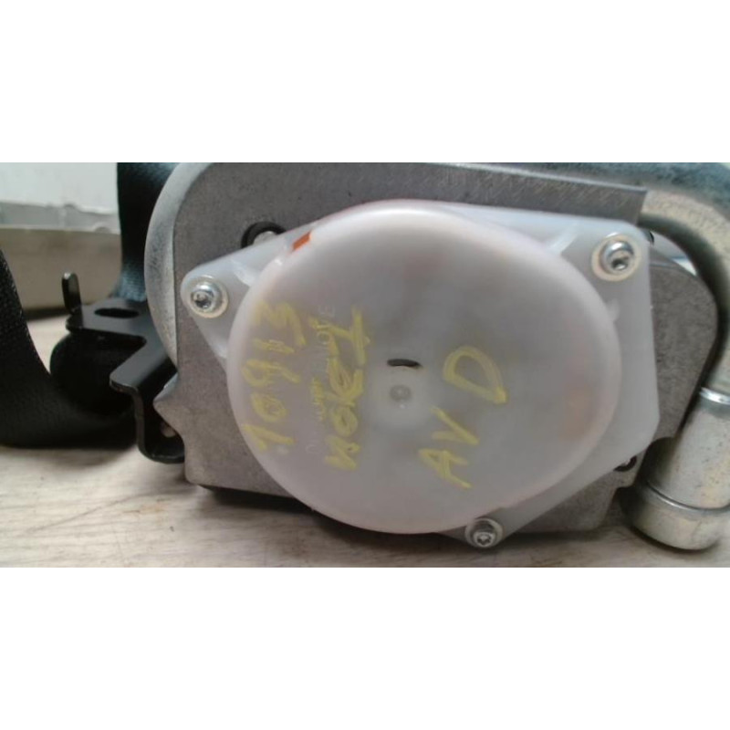 Ceinture avant droit NISSAN NOTE 1 PHASE 2 d’occasion