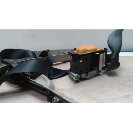 Ceinture avant droit NISSAN NOTE 1 PHASE 2 d’occasion