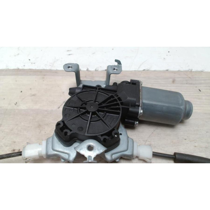 Leve vitre electrique avant droit NISSAN NOTE 1 PHASE 2 d’occasion