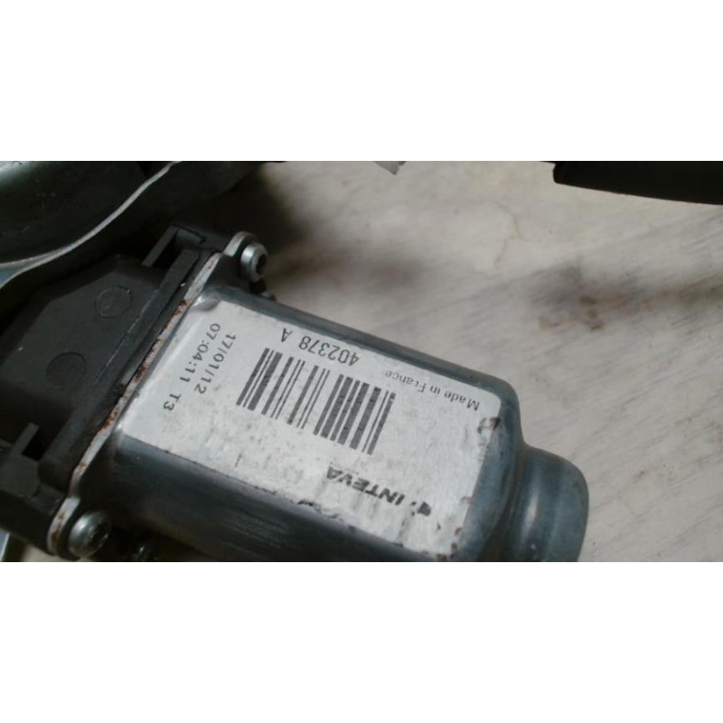 Leve vitre electrique avant droit NISSAN NOTE 1 PHASE 2 d’occasion