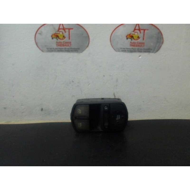 Interrupteur de leve vitre avant gauche OPEL CORSA (D) PHASE 1 d’occasion