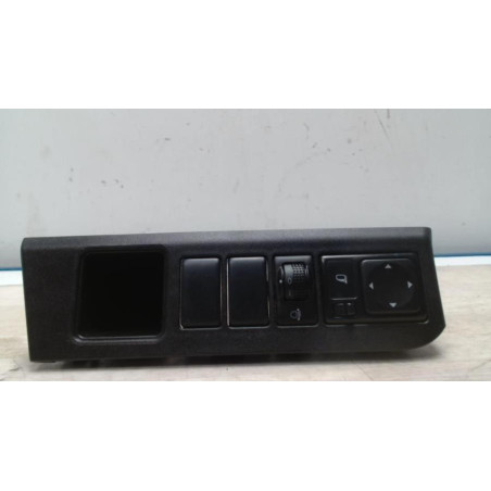 Interrupteur de leve vitre avant gauche NISSAN NOTE 1 PHASE 2 d’occasion