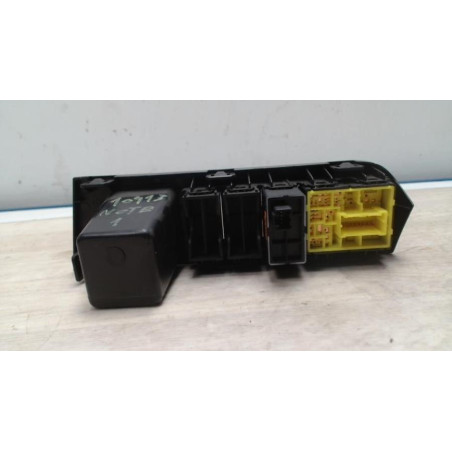 Interrupteur de leve vitre avant gauche NISSAN NOTE 1 PHASE 2 d’occasion