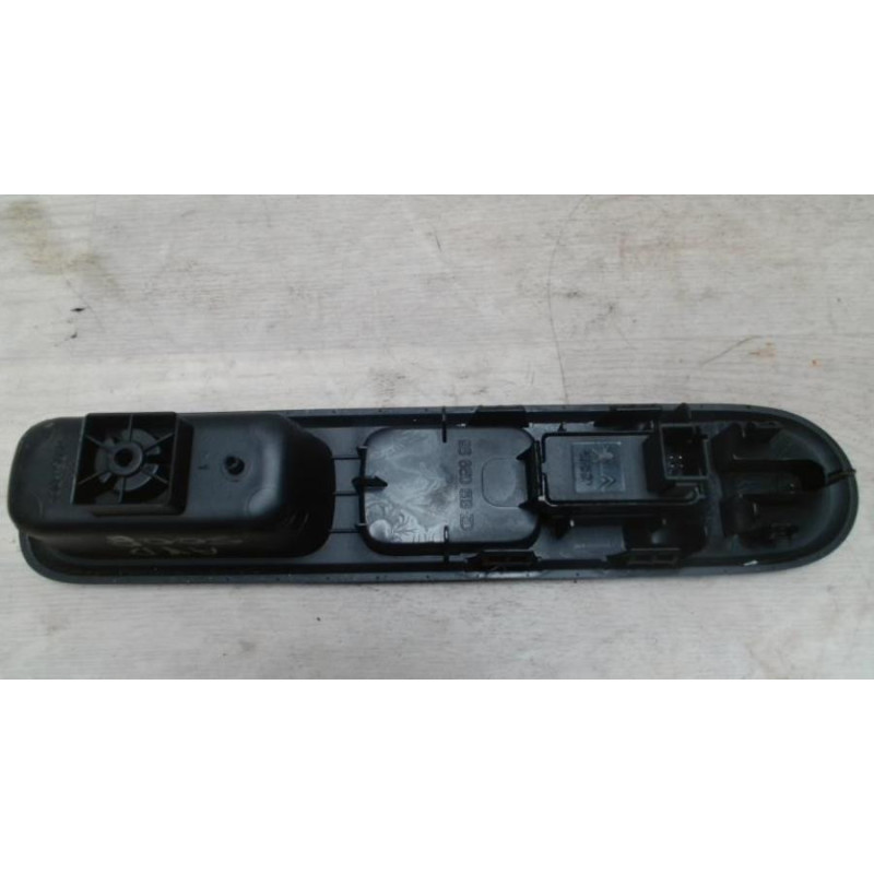 Interrupteur de leve vitre avant droit PEUGEOT 5008 1 PHASE 1 d’occasion