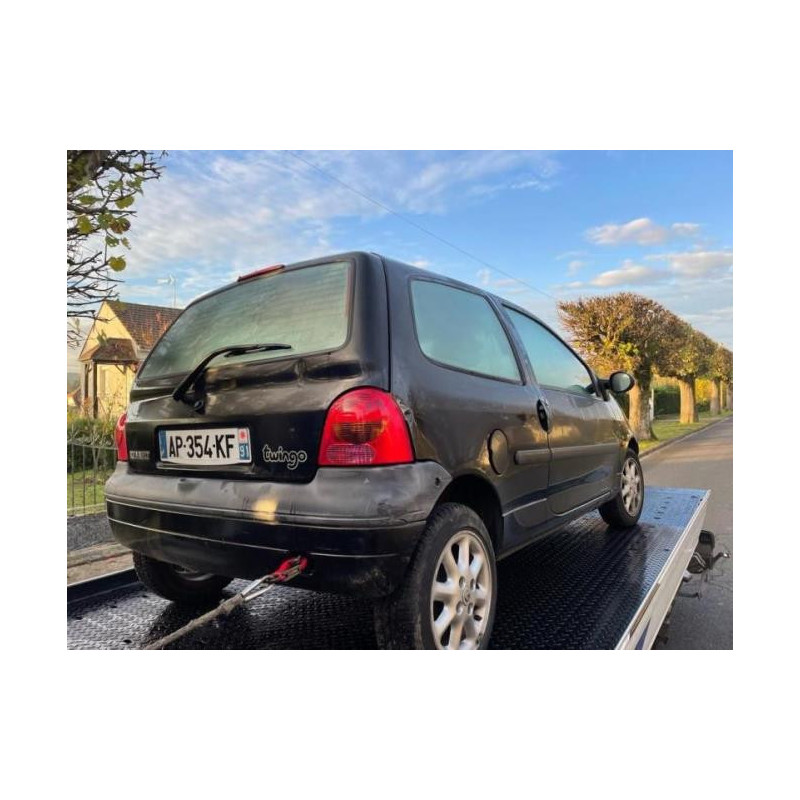 Pare boue avant droit RENAULT TWINGO 1 PHASE 3 d’occasion