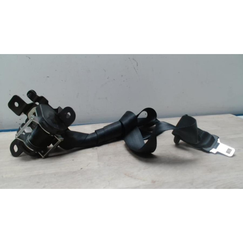 Ceinture arriere centre troisieme ligne NISSAN QASHQAI 1 PHASE 1 d’occasion