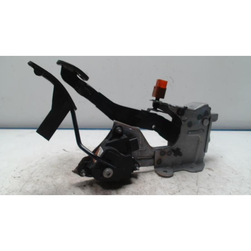 Pedalier NISSAN QASHQAI 1 PHASE 1 d’occasion