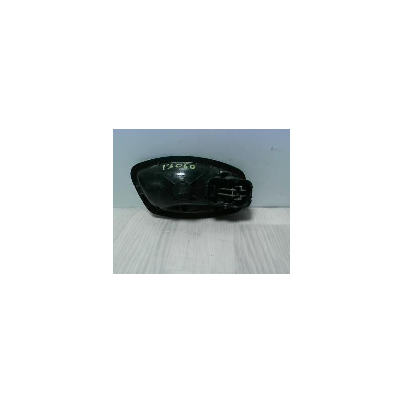 Poignee porte avant gauche RENAULT MEGANE 3 PHASE 1 COUPE d’occasion