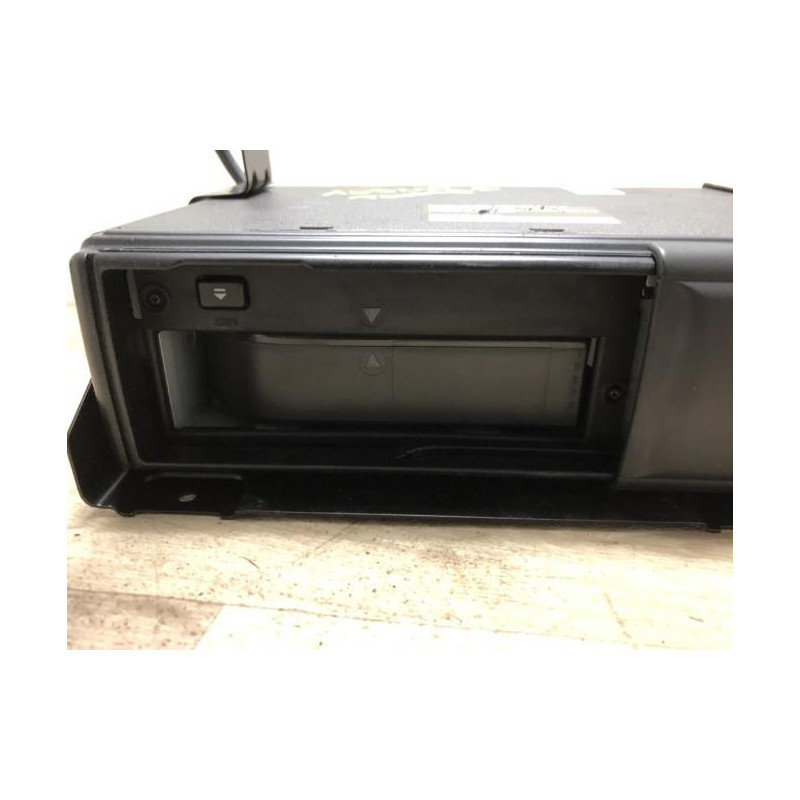 Chargeur CD VOLKSWAGEN TOUAREG 1 PHASE 1 d’occasion