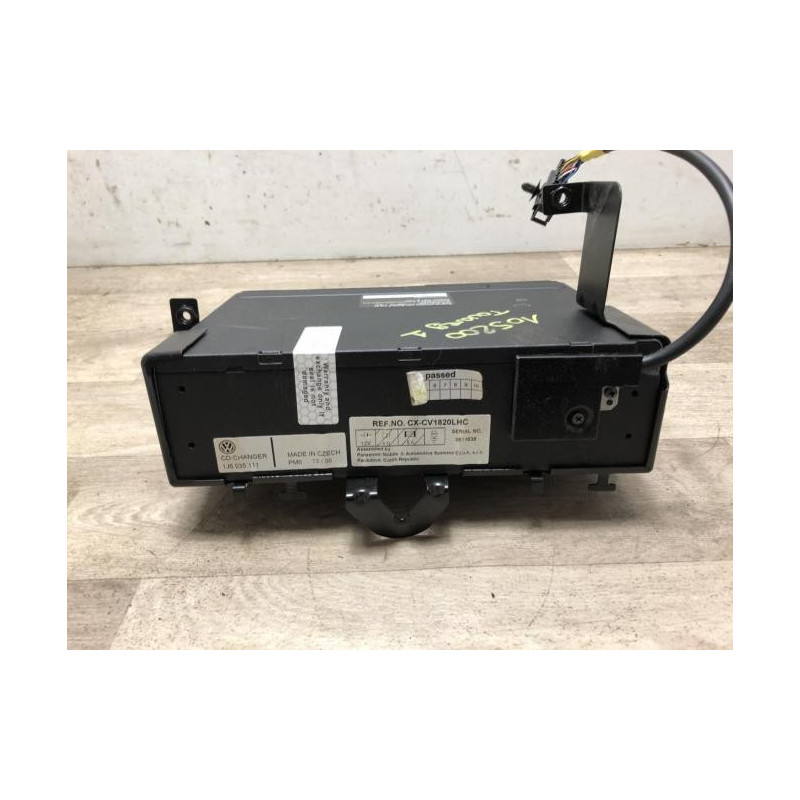 Chargeur CD VOLKSWAGEN TOUAREG 1 PHASE 1 d’occasion