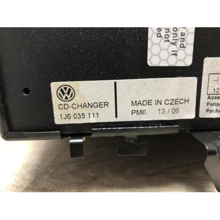Chargeur CD VOLKSWAGEN TOUAREG 1 PHASE 1 d’occasion