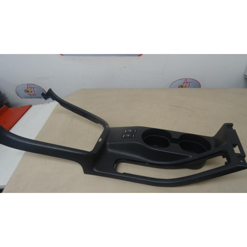 Console central (interieur plastique) SUBARU IMPREZA II d’occasion