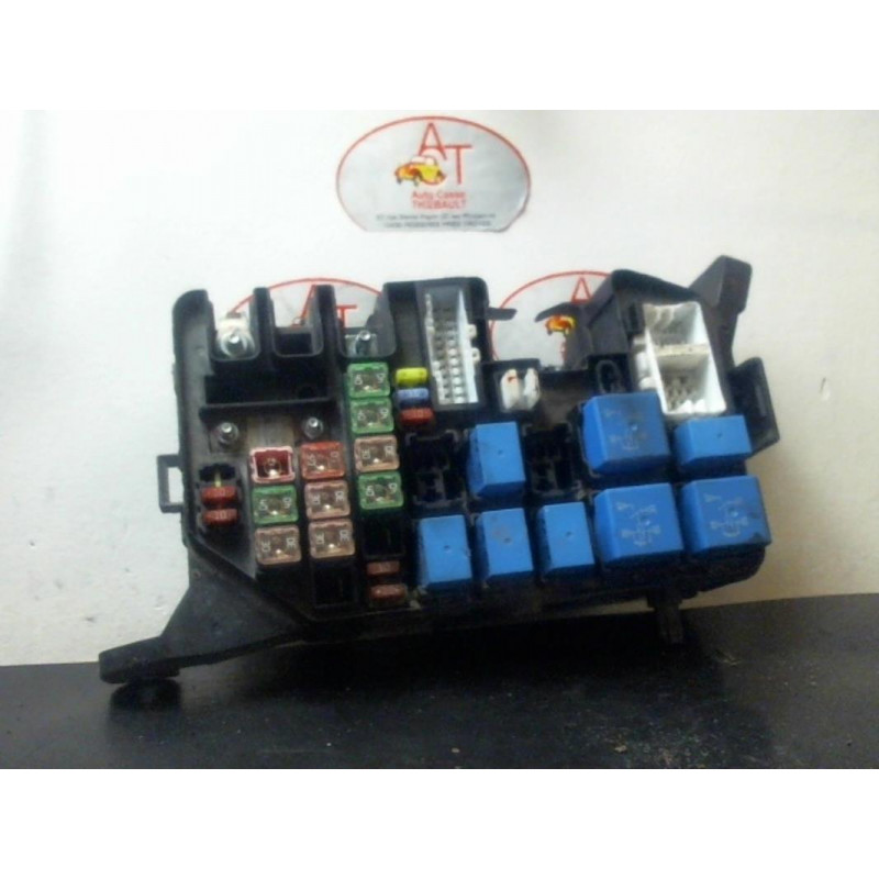 Porte fusible KIA RIO II d’occasion