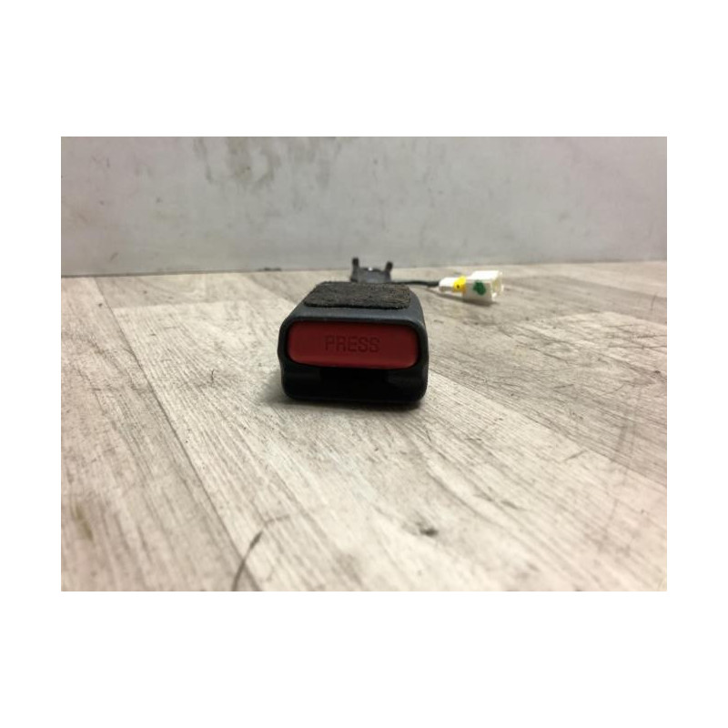 Attache ceinture avant droit CITROEN C4 2 PHASE 1 d’occasion
