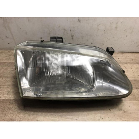 Optique avant principal droit (feux)(phare) RENAULT MEGANE 1 PHASE 1 d’occasion