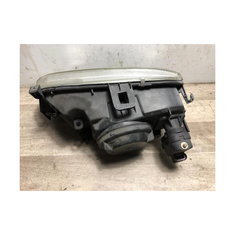 Optique avant principal droit (feux)(phare) RENAULT MEGANE 1 PHASE 1 d’occasion