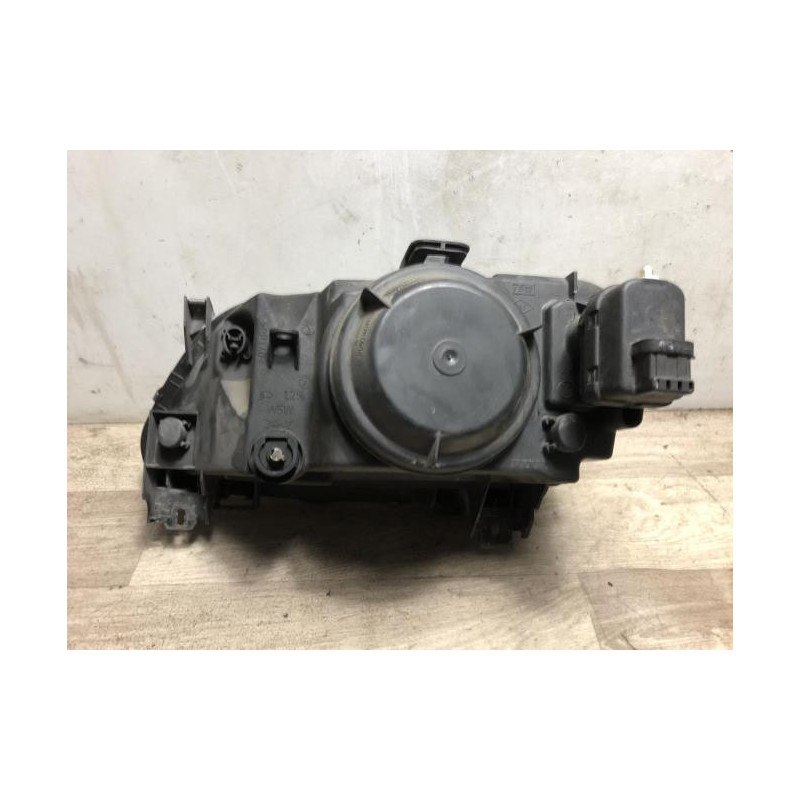 Optique avant principal droit (feux)(phare) RENAULT MEGANE 1 PHASE 1 d’occasion