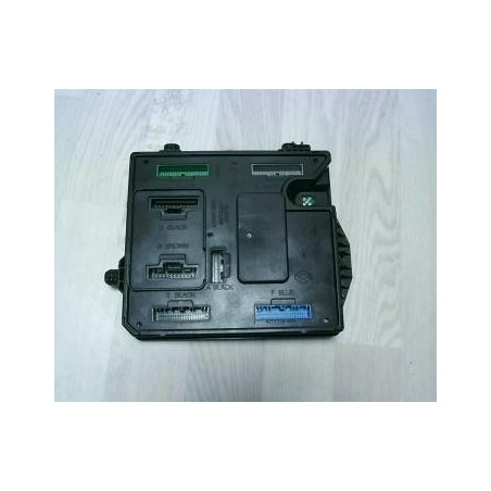 Boitier servitude moteur (BSM) RENAULT MEGANE 3 PHASE 1 COUPE d’occasion