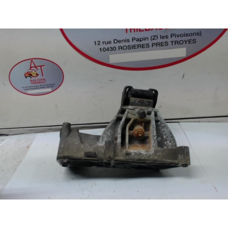 Support moteur IVECO  d’occasion